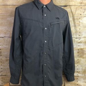 The North Face Vented Shirt Sz MED Button Down